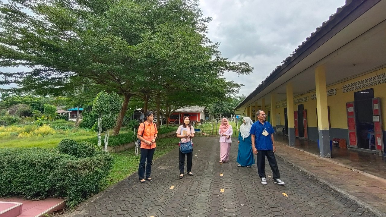 title - ส.ป.ก.สตูล จับมือ รร.บ้านเนินสูง ต.ควนขัน อ.เมืองสตูล จ.สตูล เตรียมจัดโครงการ อพ.สธ. ประจำปี 2566